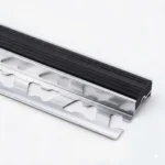 Nariz de escalon (alum. + pvc) negro 11mmx25 mm x 2.5mts MOLDUMET